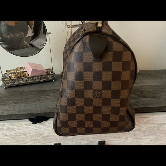 Lv bag - Picture 2 of 5
